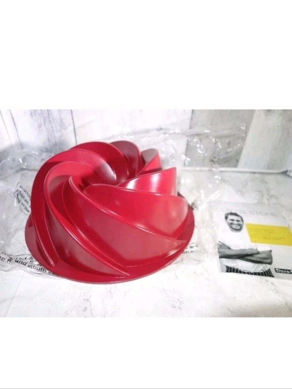 Curtis Stone Spiral Tube Fluted Cake Pan Non Stick Dura Bake Red Cast Aluminum